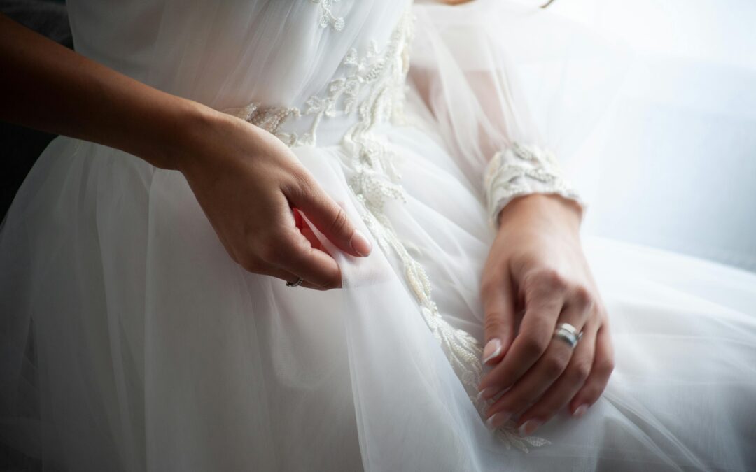 5 Reasons to Choose Professional Wedding Dress Cleaning